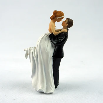 Frete Grátis Popular, Pintado À Mão Em Porcelana True Romance - Personalizada Casal Estatueta Em Resina De Bolo De Casamento Topper